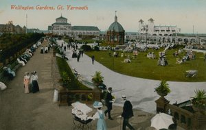 ウェリントンガーデンズ、グレートヤーマス。 1913年に送られたはがき。