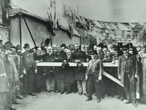 ウェストフェリーロード：1885年の通行料の解放 作： English Photographer