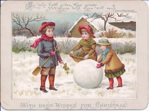 大きな雪玉で遊ぶ3人の子供を描いたヴィクトリア朝のクリスマスカード 1880年頃（カラーリトグラフ）