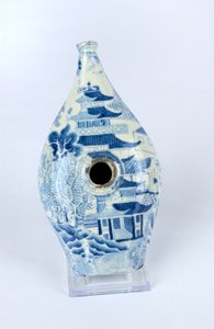 哺乳瓶、1850年頃（陶器） 作： English School