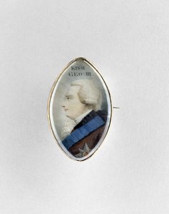 ジョージ3世の肖像画のブローチ、c。 1770年（アイボリーに水彩、銅とガラスに9Kローズゴールド）