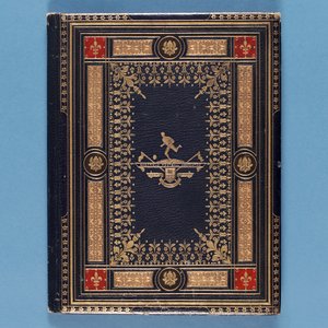 シェフィールドフットボール協会がウィリアムピアスディックスに書記を務めた1882年（革）の引退の際の演説の表紙 作： English School