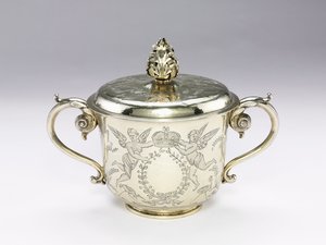 カバードカップ、1686 作： English School