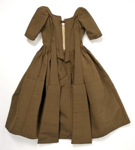 ドレス、1740年頃（ウール＆シルク 作： English School