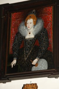 エリザベス1世（1533-1603） 1590年頃（油彩・パネル） 作： English School