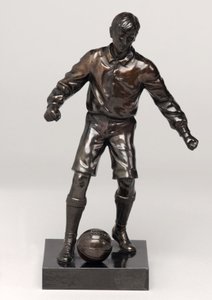 フットボール選手、時計セットの一部（塗装済みスペルター）（315475-315477も参照） 作： English School