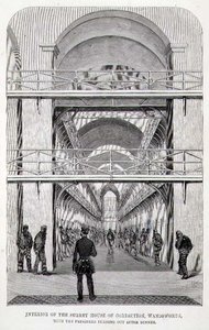 ワンズワースのサリー矯正院の内部と、夕食後に出ていく囚人たち（Henry Mayhew（1812-87）とJohn Binnyによる「The Criminal Prisons of London and Scenes of Prison Life」より