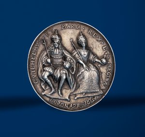 アムステルダムでのウィリアムとメリーズの戴冠式の祭典を記念するメダル、1869年（銀色）（419669の表側） 作： English School