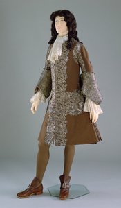 メンズコート、1720年代（ウェストカントリーブロードクロスの刺繍）