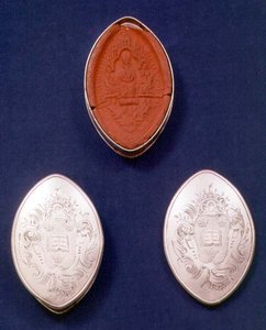 ロココカルトゥーシュの紋章が刻まれたスキペットボックス、ロンドン、1740年（シルバー） 作： English School