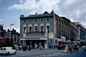 オールドヴィック、カット 作： English School