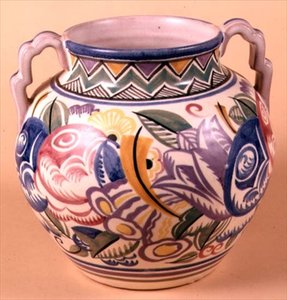 カーター・スタブラー・アンド・アダムスの花瓶 1930年頃（陶製 作： English School