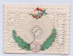 封筒を持った鳩が描かれたヴィクトリア朝の蜂の巣グリーティングカード 1880年頃（ペーパーレース 作： English School