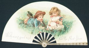 若い女の子と男の子の芝生、年賀状で遊んで 作： English School