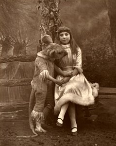 アリスとヤマネ、1887 作： Ernest Barraud