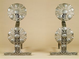 ペアの火犬、1904年アルフレッドバックナー製（ポリッシュドスチール）