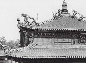 ジェホル、ヒンクン、チハリ、金銅屋根（モノクロ写真）