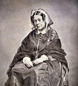 セギュール伯爵夫人の肖像 作： Etienne Carjat