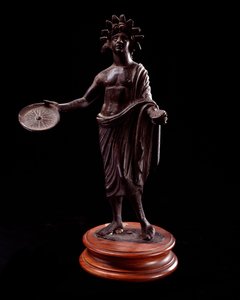 エトルリア美術：「女性の供物」紀元前2世紀の銅像