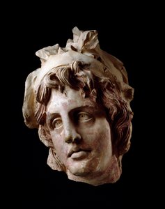 エトルリア文明：アマゾンの女性的な頭部。紀元前2世紀。アレッツォ出土 ディム.18 cm アレッツォ、Museo Archeologico G.Clinio Mecenate, inv. 87674 作： Etruscan