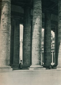 イタリア、ローマ、サンピエトロ広場の列柱の一部、c1926 1927