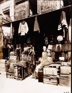 リュドプティシュアール 作： Eugène Atget