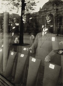 無題（ゼラチンシルバープリント） 作： Eugène Atget