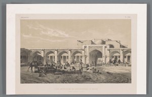 Mahyar のキャラバンサライの中庭 Cour interiore du caravanserail de Mayar (route d