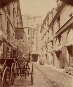 ドラゴン・コート、1905年（写真） 作： ウジェーヌ・アジェ