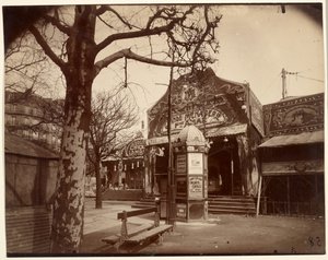 フェット・ヴォジラール（ストリート・フェア＆キオスク） 作： Eugène Atget