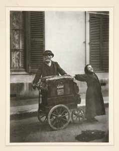dプレーヤー 作： Eugène Atget