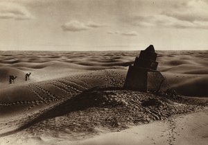 砂漠のマイルストーン（モノクロ写真） 作： European Photographer