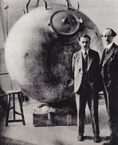 成層圏への初登頂、1931年5月28日（モノクロ写真） 作： European Photographer