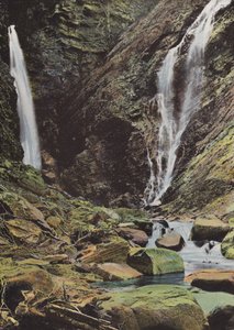 ルション、デンファー滝 作： European Photographer