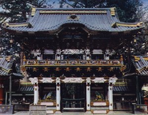 Nikko, Toshogu, Yomei-mon, from within 作： European Photographer