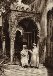 オラン、モスクの噴水(白黒写真) 作： European Photographer