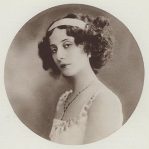 1910年のパヴロワ（モノクロ写真） 作： ヨーロッパの写真家