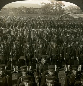 皇帝の誕生日レビュー、東京、日本の歩兵。 作： Excelsior Stereoscopic Tours