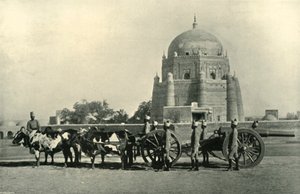 重砲を搭載したインディアンギャリソン砲40-pr。 ML機器-ドリル注文カーキ、1901。 作： F. Bremner