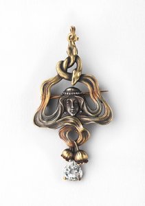 1899年から1908年のペンダントブローチ 作： Factory Fabergé Russian Master