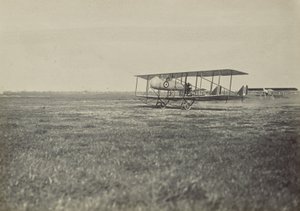 [2機の飛行機] 作： Fedele Azari