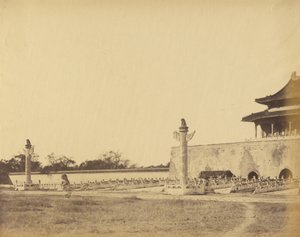1860年10月、北京の冬宮入り口 作： Felice Beato