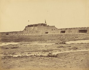 中国軍の撤退を示す北砦の背面（1860年8月21日 作： Felice Beato