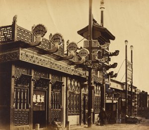 ショップとストリート、中国の北京市、1860年10月 作： Felice Beato