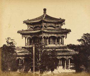 大皇居（円明園）燃える前、ペキン、1860年10月18日 作： Felice Beato
