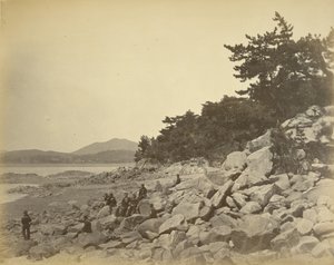 ボイジー島。米アジア艦隊の停泊地。 作： Felice Beato