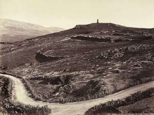 アテネのプニッツ山または三十人の暴君の山 作： Félix Bonfils