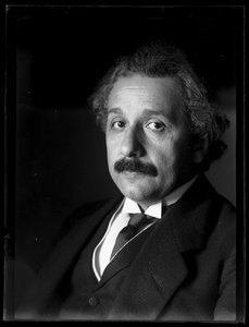 アルベルト・アインシュタイン（1879-1955）の写真