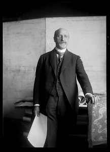 カール・ザイツ（1869-1950）の写真 作： Ferdinand Schmutzer