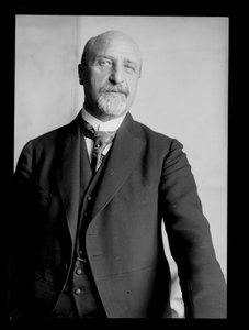 カール・ザイツ（1869-1950）の写真 作： Ferdinand Schmutzer